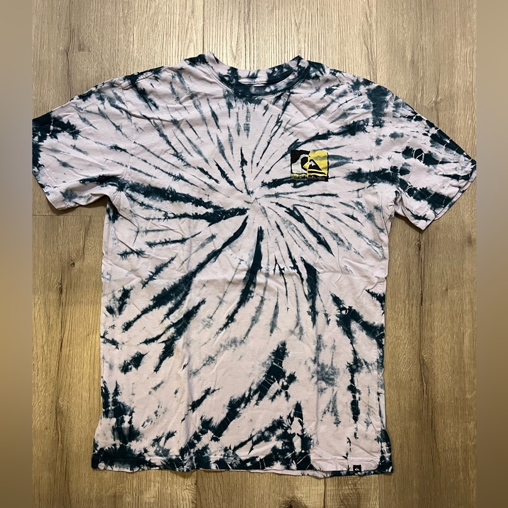 Quiksilver Tie-Dye T-Shirt - Size Large